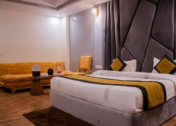 Hotel Airport City