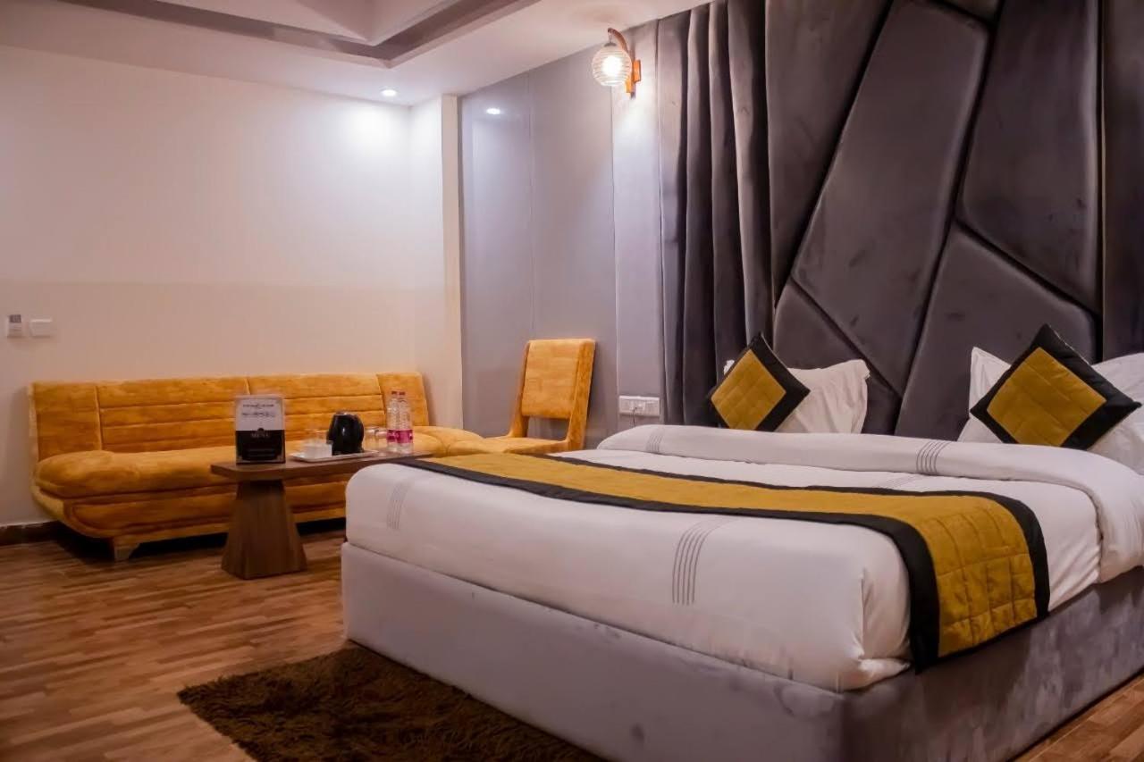 Airport Hotel