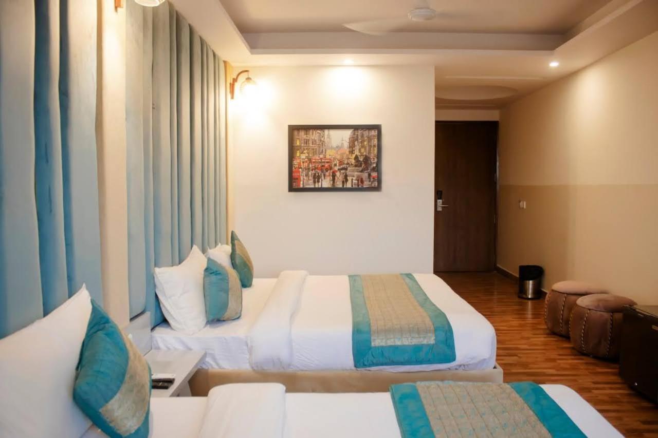 Hotel Airport 4*