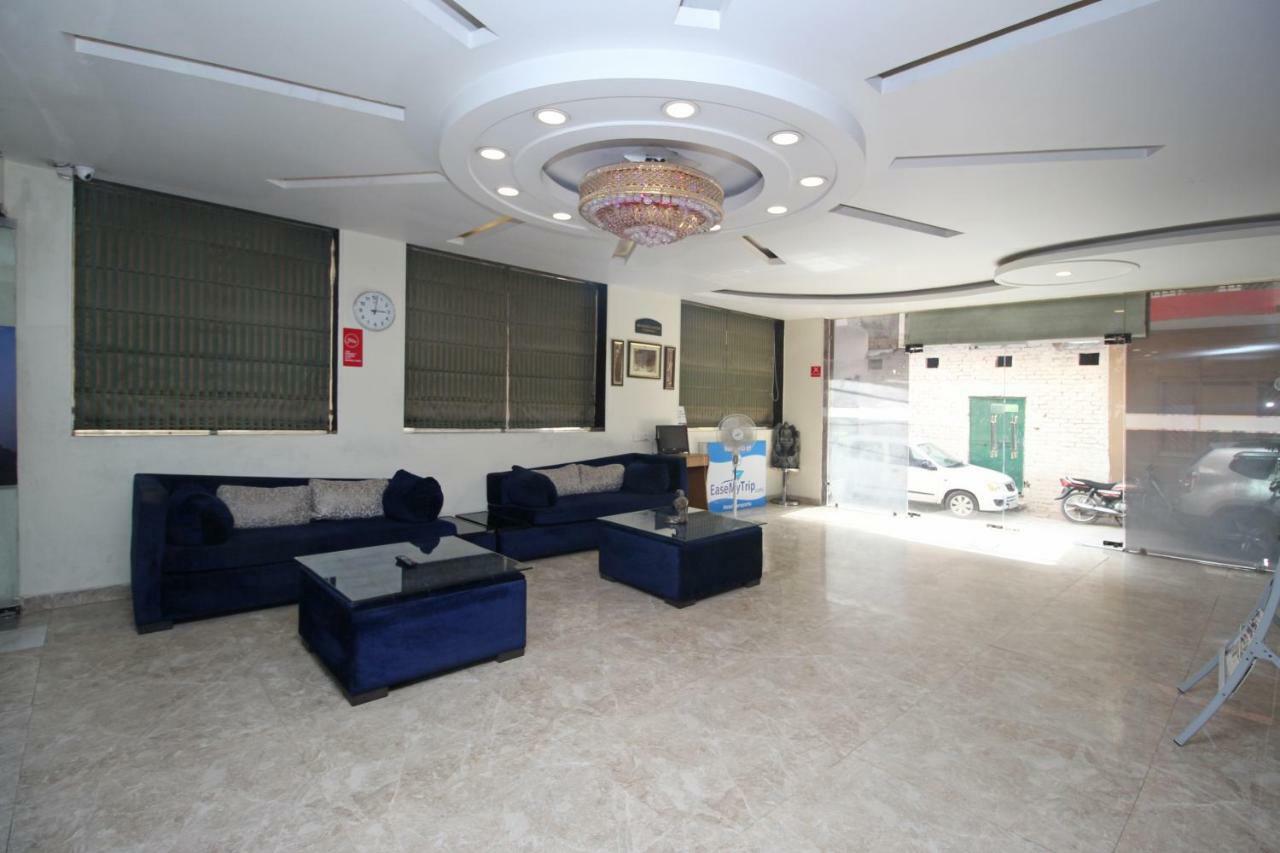 Airport New Delhi